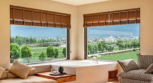 Люкс Dali Mountain Weiye Hotel