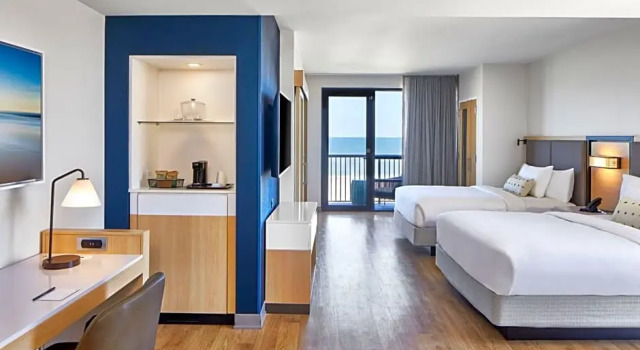 Люкс с балконом и oceanfront SpringHill Suites by Marriott Jacksonville Beach Oceanfront