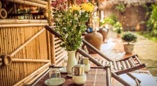 Трёхместный полулюкс Tam Coc Rice Fields Resort