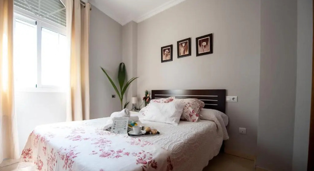 Трёхместный номер Standard с балконом Hostal La Muralla