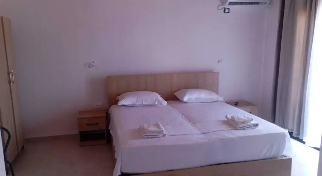 Brian's Rooms, Varaa Hotelli Sarandë Vlorë County