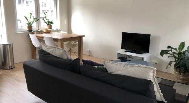 Апартаменты Slapen in eigentijds woonboot hotel