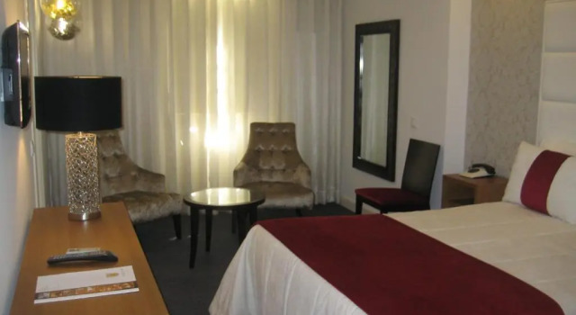 Двухместный номер Standard Josefa D`Obidos Hotel