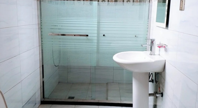 Двухместный номер Deluxe с балконом и с видом на город Kigali view Garden apart