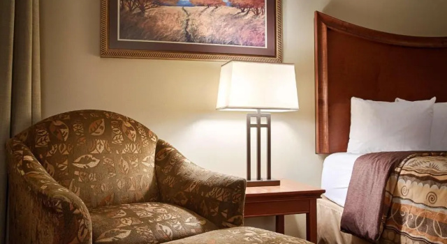 Четырёхместный номер Standard Best Western Plus Grand Island Inn and Suites