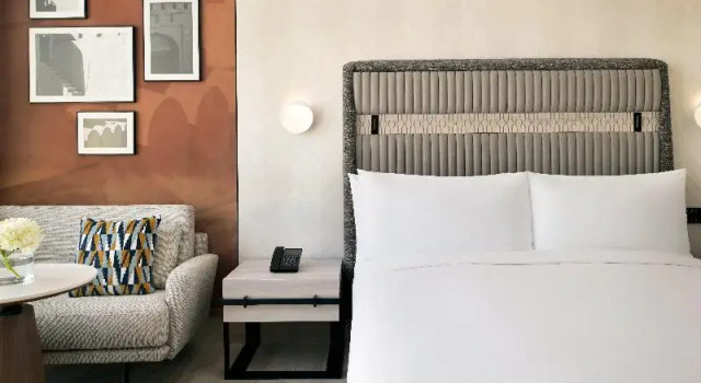 Номер Premium Crowne Plaza Riyadh - Al Takhassusi by IHG