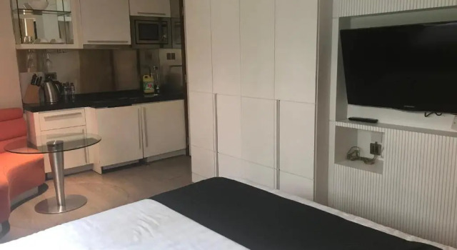 Queen's 100, Rezerwuj Hotel Wan Chai Hongkong, w pobliżu Wanchai Tower