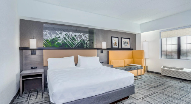 Двухместный номер Standard Holiday Inn Lafayette-City Centre by IHG