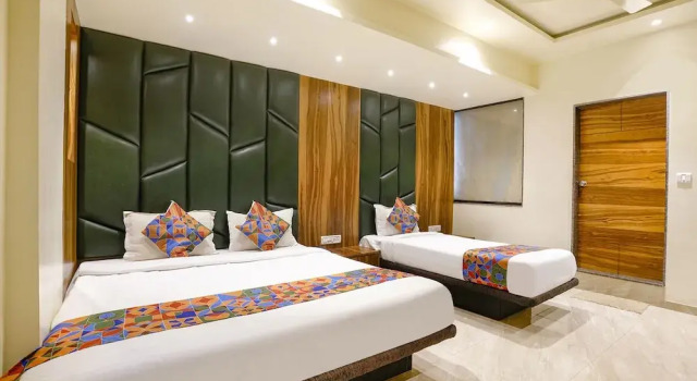 Номер Premium FabHotel Prime Majhali - Nr D-Mart 30M