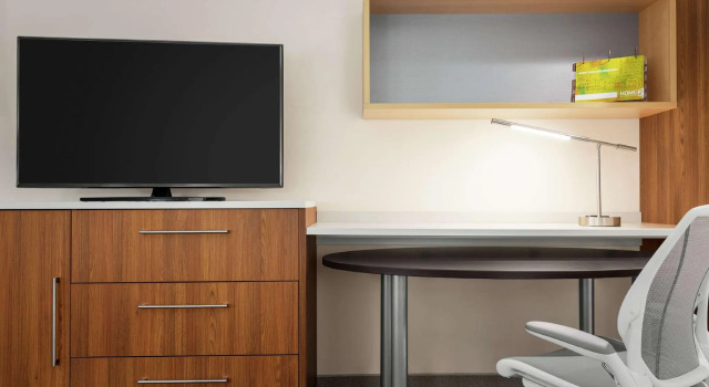Двухместный люкс Home2 Suites by Hilton Woodbridge Potomac Mills