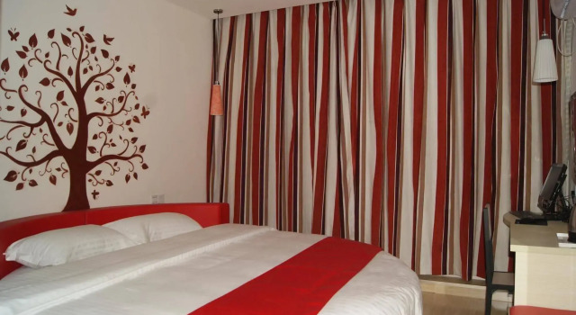 Thank Hotel Laiwu Luzhong East Street, Rezervați Hotel Laiwu Shandong