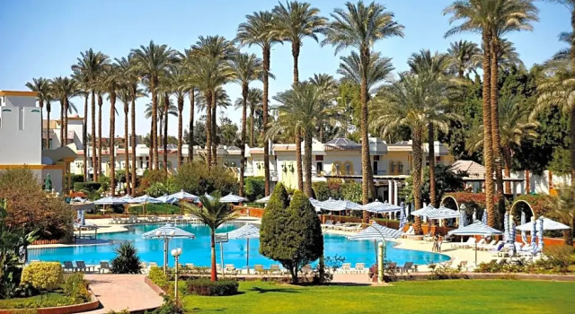 Номер Superior Cataract Pyramids Resort
