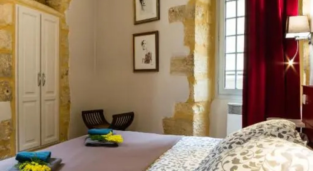 Rouge Passion, Prenota Hotel Hotel a Aquitania con parcheggio, Parcheggio