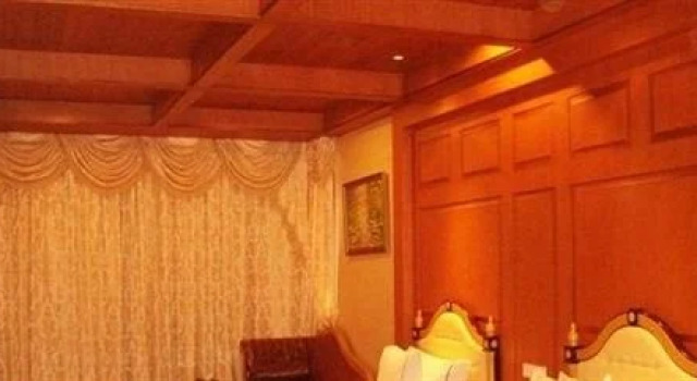 Yinhudao Hotel - Lijiang, Book Hotel Lijiang Yunnan