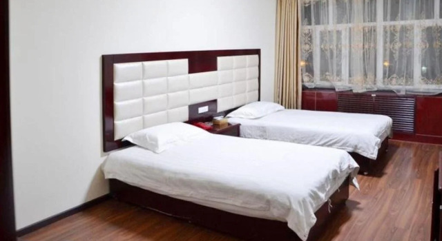 Golmud Fenghe Inn, Book Hotel Golmud Qinghai