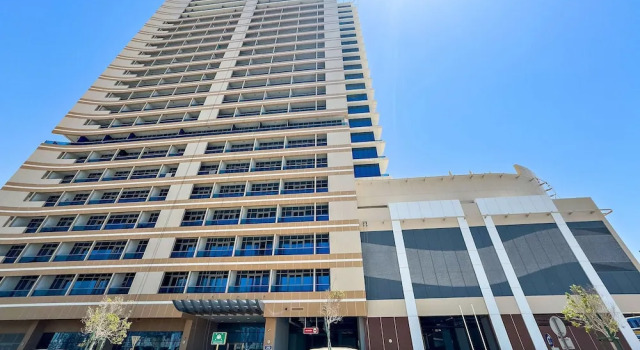 Студия Silkhaus Holiday Studio Stay in Julphar Tower