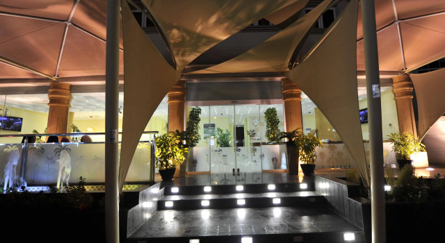 Oman Palm Hotel Suites, Book Hotel Hotels in Seeb with Parking, Parking