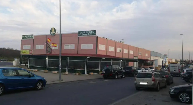 Hotel León, Забронировать Отель Больюльос-Пар-дель-Кондадо Муниципалитет Уэльва