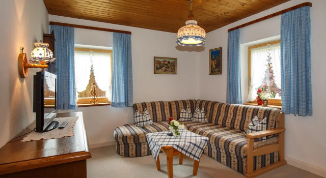 Ferienhaus Hallweger, Varaa Hotelli Hotellit Baijeri pysäköinnillä, Pysäköinti