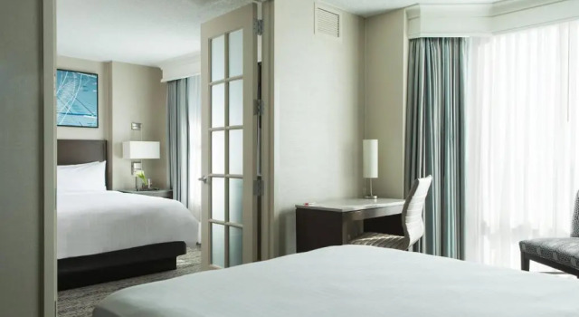 Двухместный люкс c 1 комнатой Hampton Inn & Suites Downers Grove Chicago