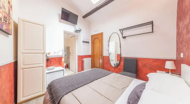 Room-small Double Room in History House, Prenota Hotel Roma Lazio