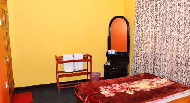 Country Lodge, Забронировать Отель Нувара-Элия 