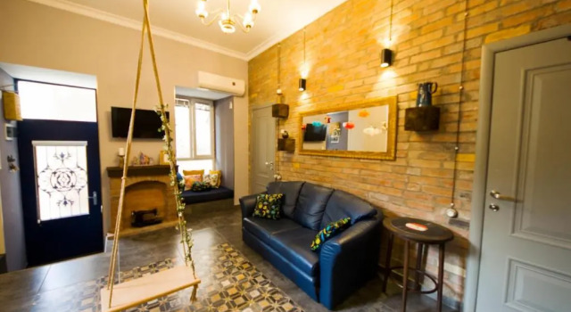 Sofia Apartment in old Tbilisi, Забронировать Апартаменты/квартира Отели Тбилиси с завтраком, рядом с Tеатр имени Шота Руставели, Завтраки