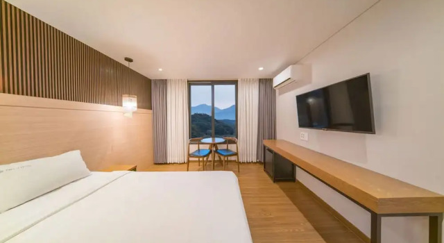 Camera Standard Two Y Hotel