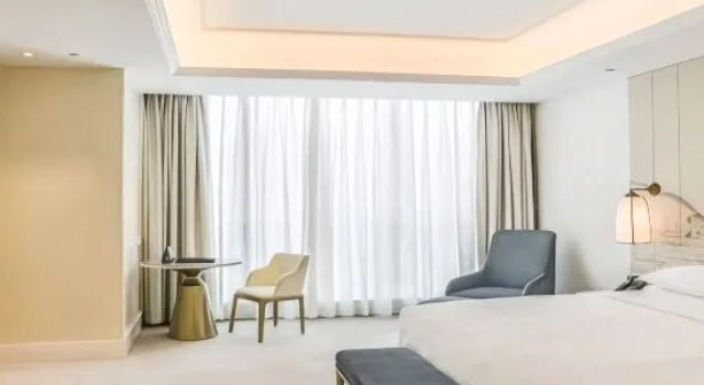 Двухместный семейный люкс с видом на город Hotel Plaza Carnival Qingdao