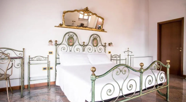 Полулюкс Hotel Bastia