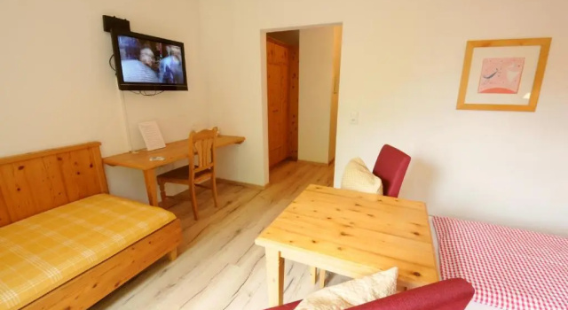 Номер Standard Pension Mirabelle