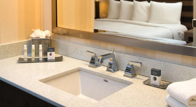 Четырёхместный номер Standard DoubleTree by Hilton Portland - Beaverton
