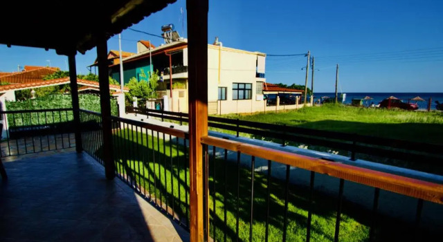 Коттедж Enalio Beach House