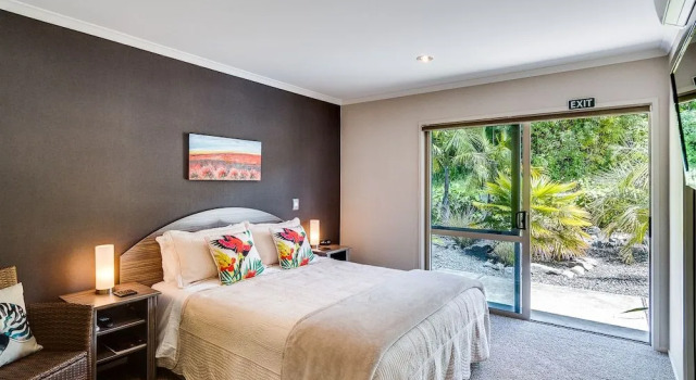 Tequila Sunrise Napier Bed and Breakfast, Rezerwuj Hotel Hotele w Auckland Region z parkingiem, Parking