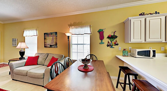 Hidden Treasure W/ Pool & Pond - Near Orange Beach 3 Bedroom Condo