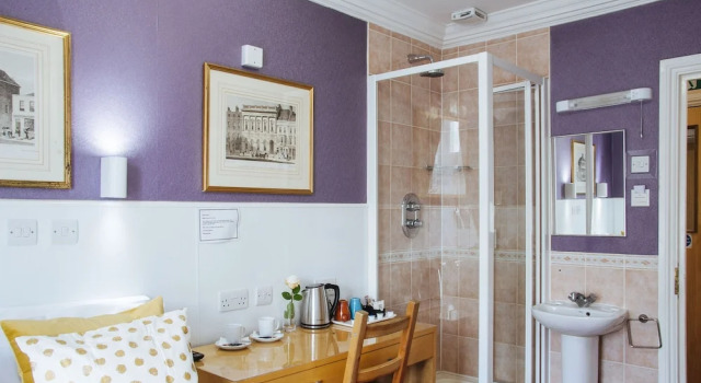 Двухместный номер Economy Lord Kensington Hotel