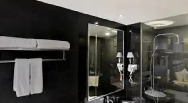 Standard Suite Amaroossa Cosmo Jakarta