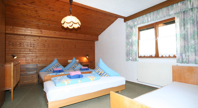 Buntweg, Book Hotel Zams Inntal