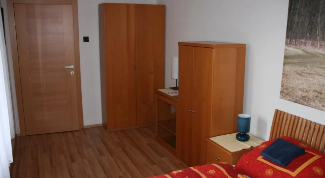 Holekova Praha-Klánovice, Reserva ahora Hotel Šestajovice Bohemia Central