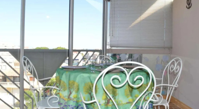 Appartement Le Grau-du-Roi, 2 pièces, 4 personnes - FR-1-250-146, Book Apartment Hotels in Camargue with a Pool, Swimming Pool