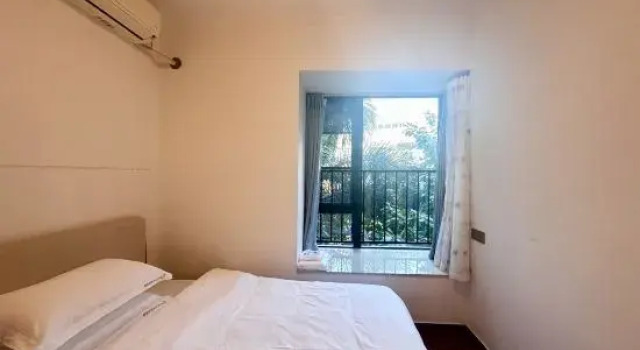 Люкс с 3 комнатами с балконом Sanya Bihai Residence (Dayuecheng Sanya Romance Park)