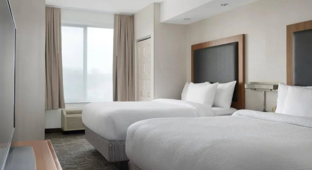 Четырёхместная студия Fairfield Inn & Suites by Marriott Syracuse Carrier Circle
