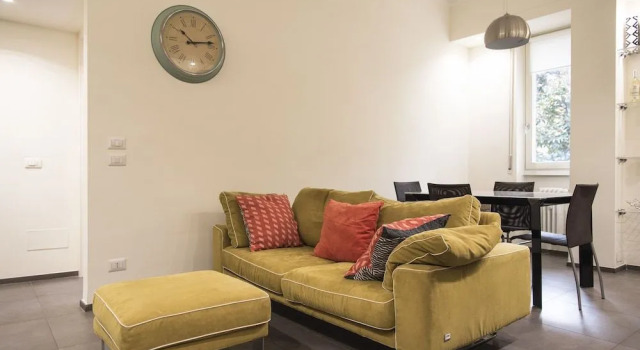 2 Bedrooms Flat with Parking near Metro Stop, Buchen Sie Ferienwohnung Hotels in Niguarda mit Parkplatz, Parkplätze