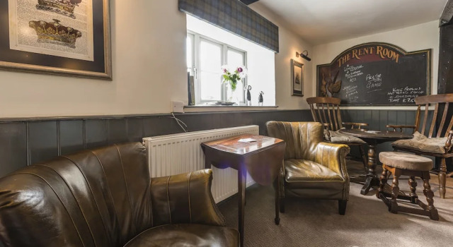 The Hopton Crown, Забронировать Отель Хоптон-Уэйферс Англия