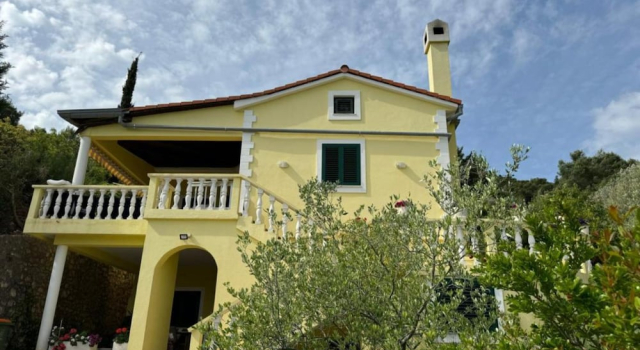 Family Apartment Sofija, Забронировать Апартаменты/квартира Остров Углян Ugljan Island