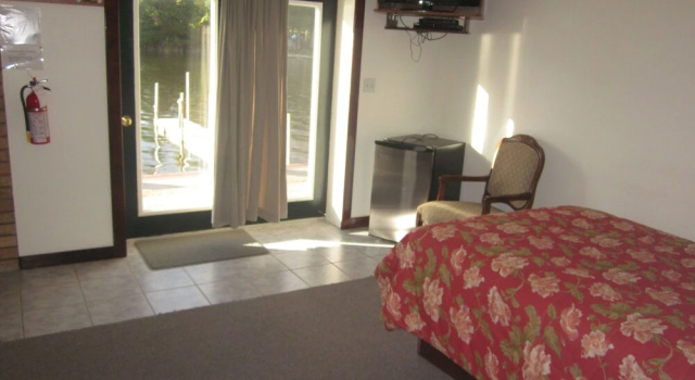 Люкс Standard с красивым видом из окна Sauble River Marina and Lodge Resort