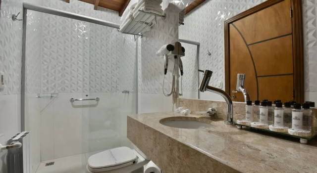 Семейный номер Standard Micheline Hotel Tricot - ao lado da Rua Coberta