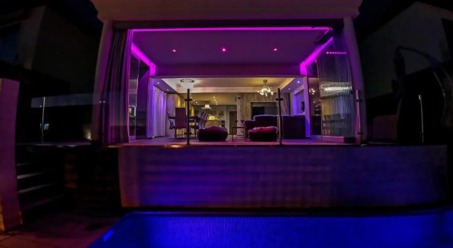 Villa Nela, Book Villa Hotels in Tenerife with Parking, Parking