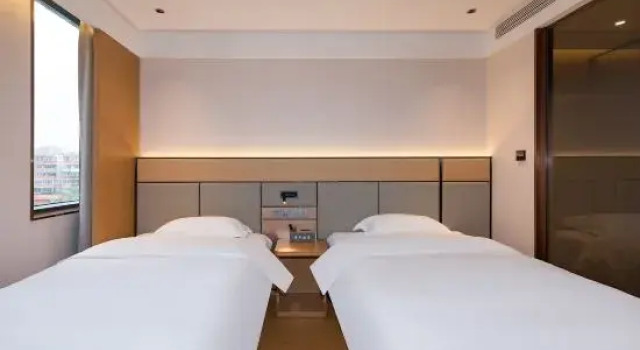 Jifeng Hotel (Shilihe Subway Station Branch, Beijing University of Technology)