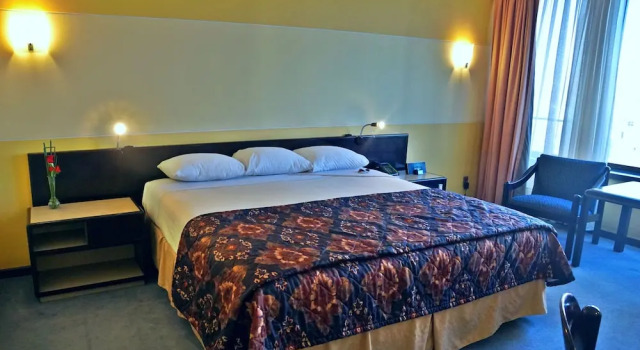 Real Plaza Hotel & Convention Center